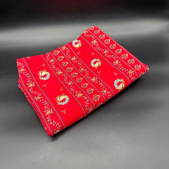 Handmade Christmas Goose Tablecloth Red Festive Wreath Bow 68” by 40” Retro Holi - Picture 1 of 5